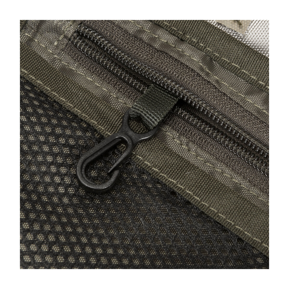 CALEY SACOCHE BAG 1L