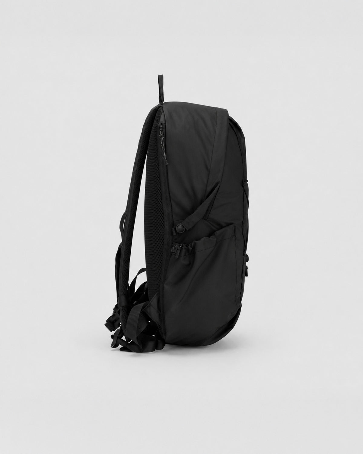 KILN HOODED ZIP TOP BACKPACK 22L