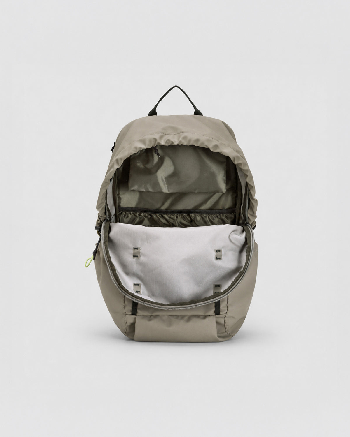 KILN HOODED ZIP TOP BACKPACK 22L