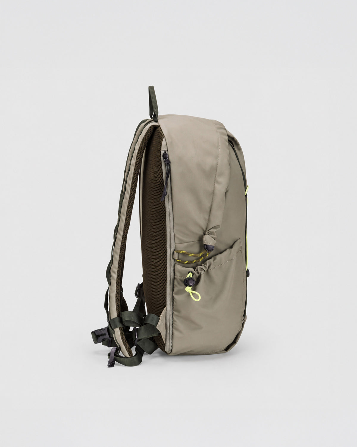 KILN HOODED ZIP TOP BACKPACK 22L