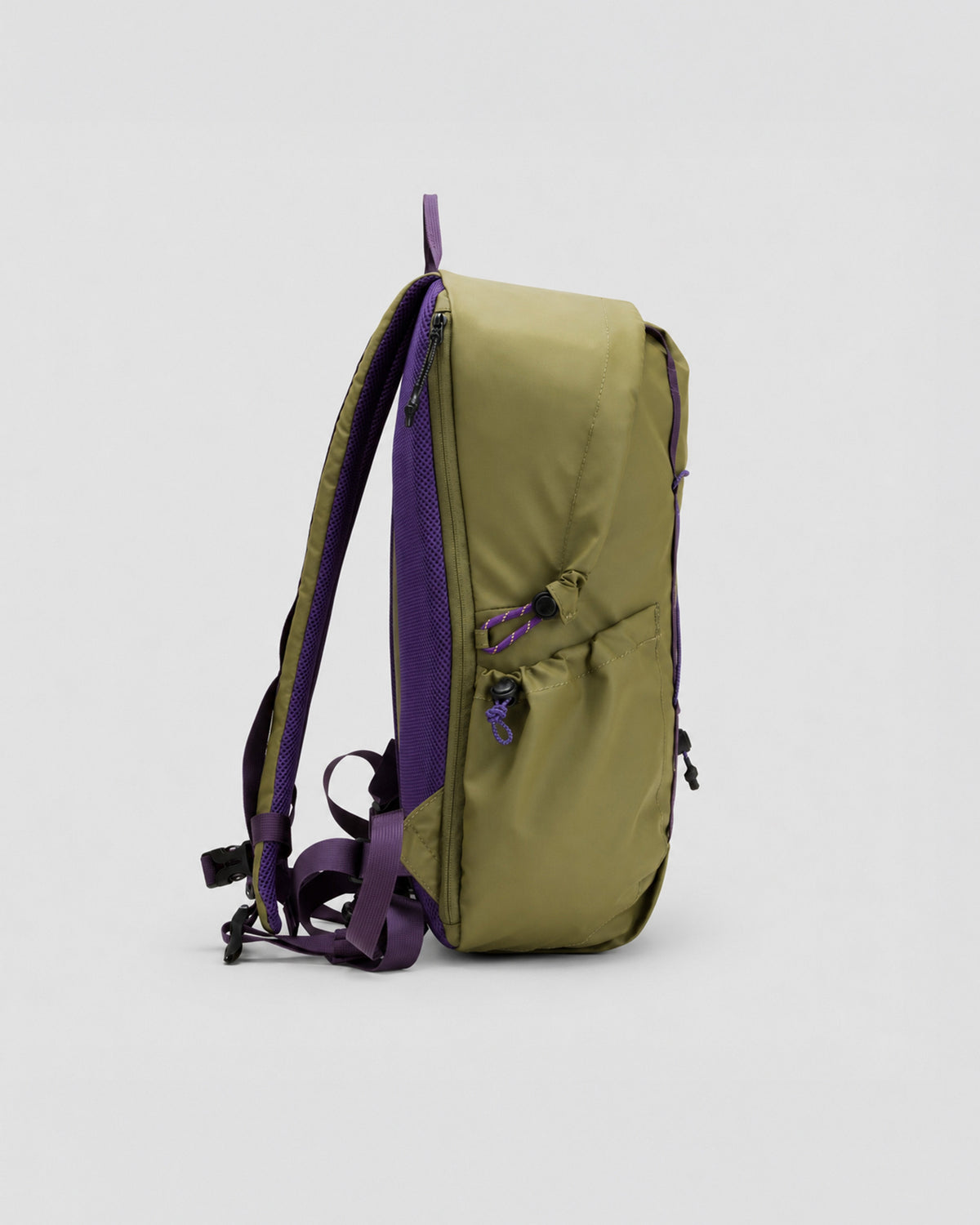 KILN HOODED ZIP TOP BACKPACK 22L