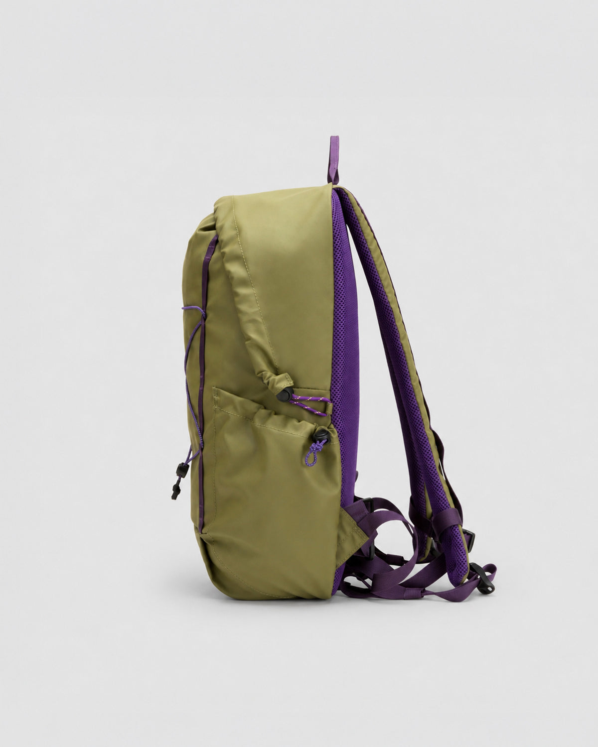 KILN HOODED ZIP TOP BACKPACK 22L