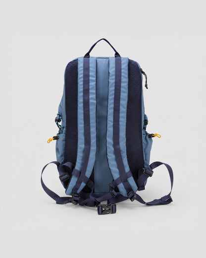 KILN HOODED ZIP TOP BACKPACK 22L