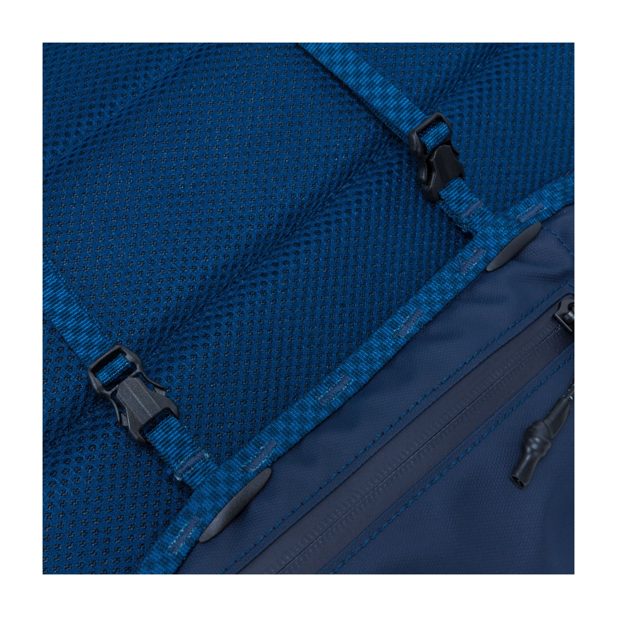 DAIS ROLL TOP BACKPACK 13/20L