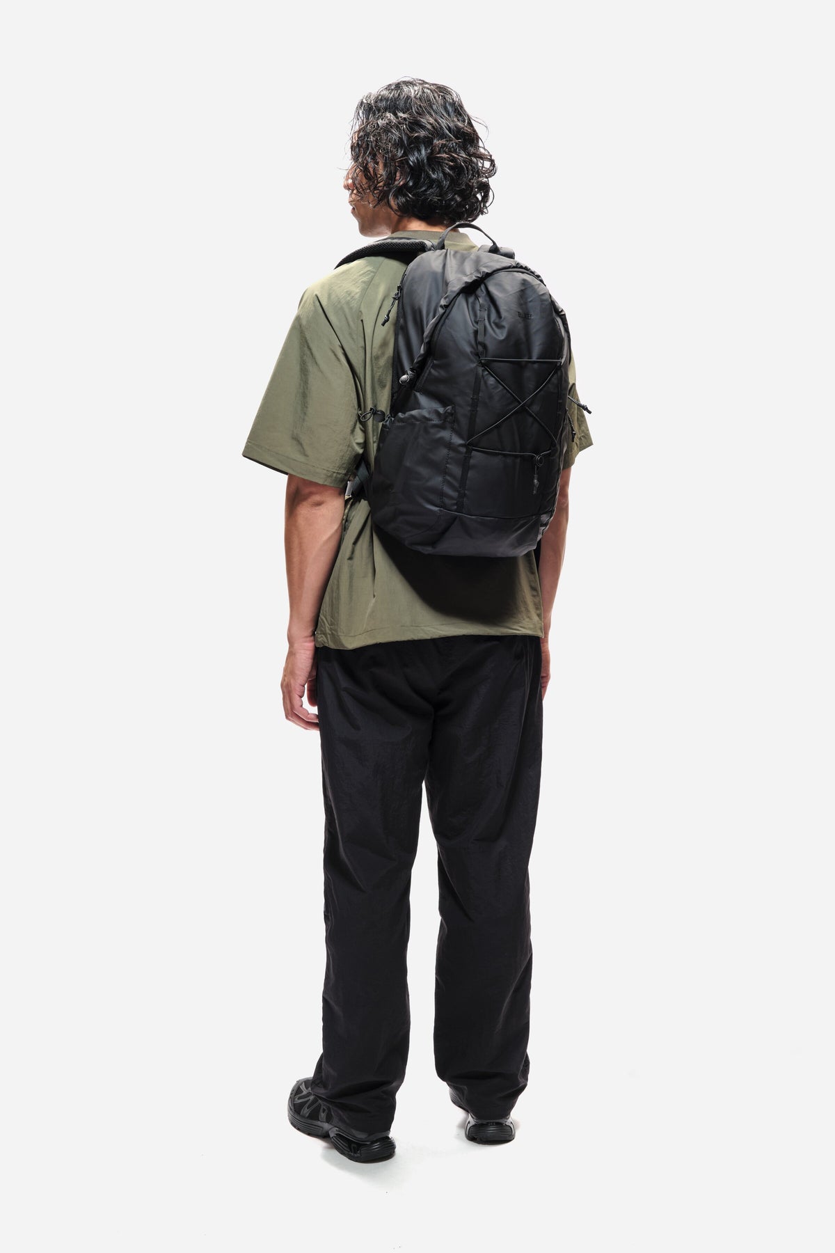 KILN HOODED ZIP TOP BACKPACK 22L