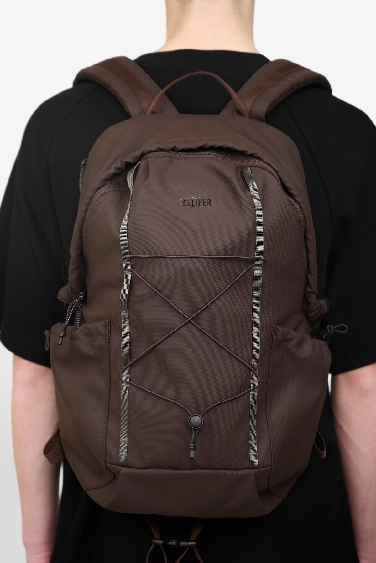 KILN HOODED ZIP TOP BACKPACK 22L