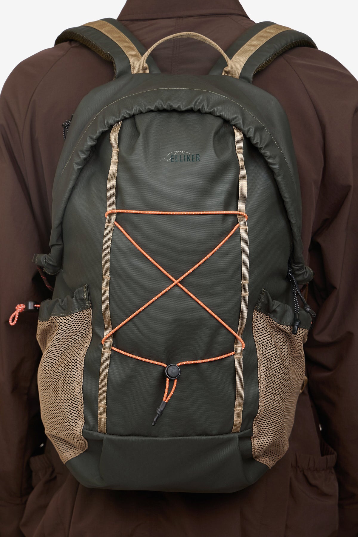 KILN HOODED ZIP TOP BACKPACK 22L