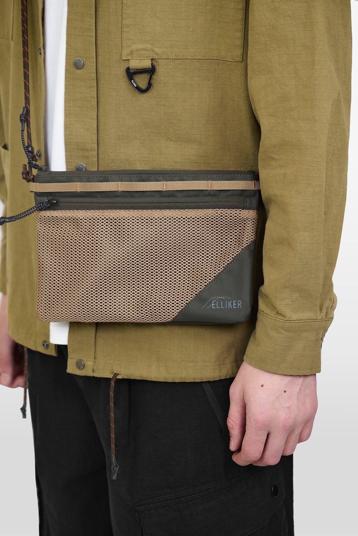 CALEY SACOCHE BAG 1L